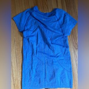 Short sleeve swiftly